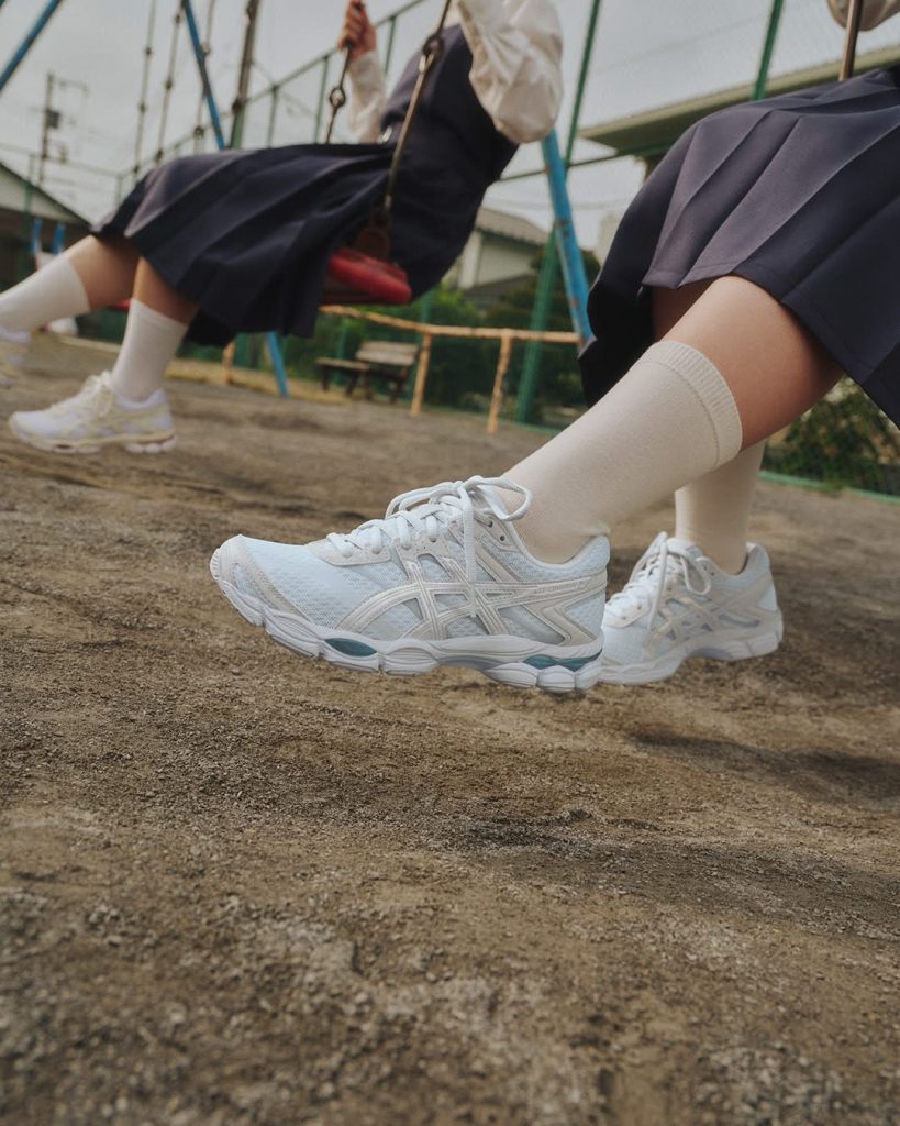 S 10387516 0 819x1024 1