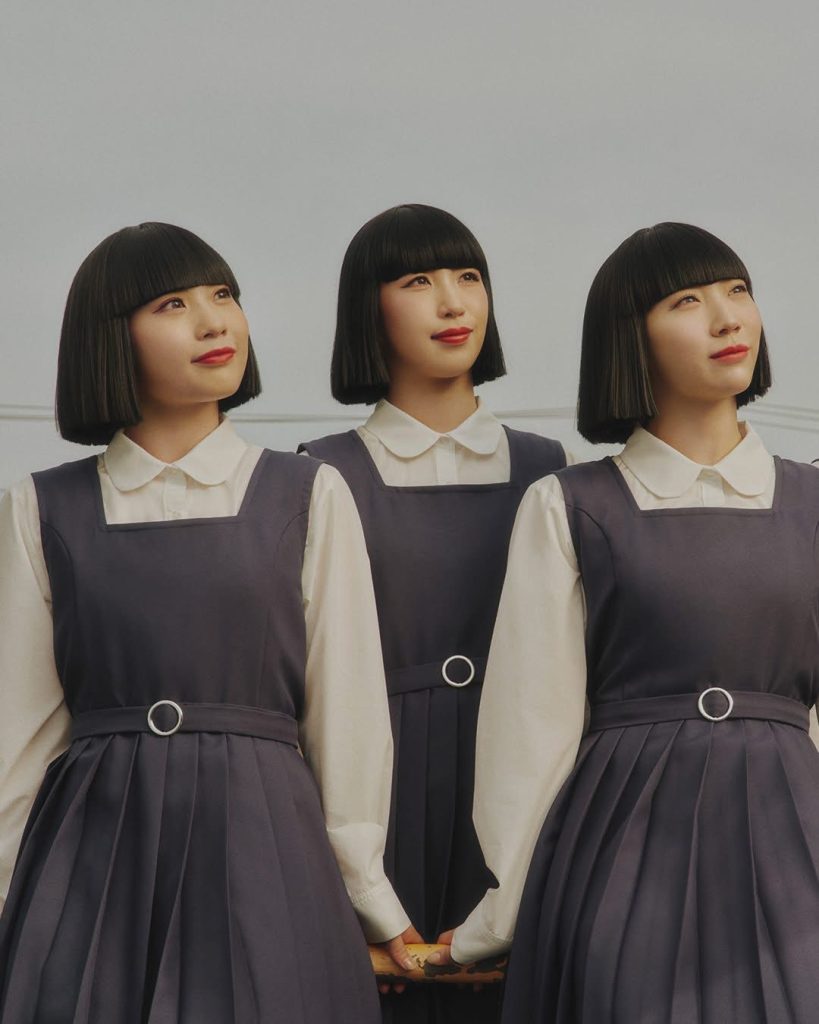 S 10387518 0 819x1024 1