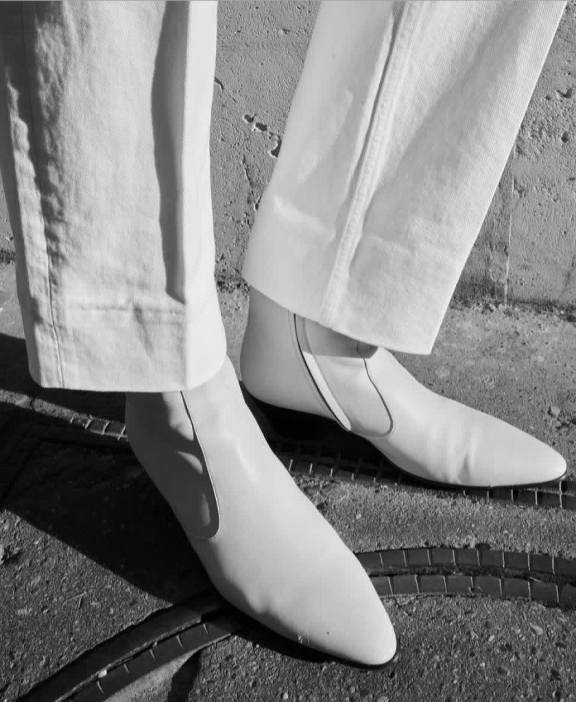 CELINE %E5%86%8D%E5%BA%A6%E8%AE%8A%E6%88%90%E4%B8%80%E7%A8%AE%E6%85%8B%E5%BA%A600003 840x1024 1