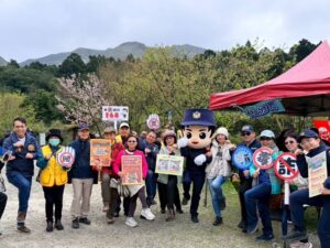 海芋季浪漫登場 北投警走進花海宣導交通安全與識詐反毒 7 %E4%B8%89 14 300x225 1