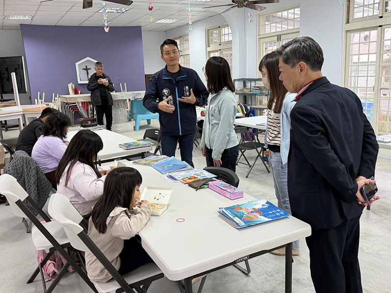 用生命翻轉雙低弱勢孩子命運 「薪傳一對一家教」 2026擴至六據點 師生規模破千人 6 20260314115734 d97b2661