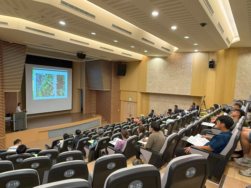 %E6%99%AF%E8%A7%80%E6%A8%B9%E6%9C%A8%E4%BF%AE%E5%89%AA%E9%80%8F%E9%81%8E%E7%B3%BB%E7%B5%B1%E5%8C%96%E6%95%99%E8%82%B2%E8%A8%93%E7%B7%B4%E8%88%87%E5%9A%B4%E8%AC%B9%E8%AA%8D%E8%AD%89%E5%88%B6%E5%BA%A6%E5%BC%B7%E5%8C%96%E7%AC%AC%E4%B8%80%E7%B7%9A%E4%BF%AE%E5%89%AA%E4%BA%BA%E5%93%A1%E5%B0%88%E6%A5%AD%E7%B4%A0%E9%A4%8A 1024x768 1