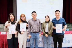 %E5%9C%96%E4%B8%89%E9%9D%92%E5%B9%B4%E8%BE%B2%E6%B0%91%E5%88%86%E4%BA%AB%E8%BF%94%E9%84%89%E6%8A%95%E5%85%A5%E8%BE%B2%E6%A5%AD%E8%88%87%E7%94%A2%E6%A5%AD%E7%B6%93%E7%87%9F%E7%9A%84%E5%AF%A6%E5%8B%99%E7%B6%93%E9%A9%97%E9%BC%93%E5%8B%B5%E5%AD%B8%E7%94%9F%E6%8E%A2%E7%B4%A2%E8%BE%B2%E6%A5%AD%E8%81%B7%E6%B6%AF%E7%9A%84%E5%A4%9A%E5%85%83%E5%8F%AF%E8%83%BD Fotor 300x200 1