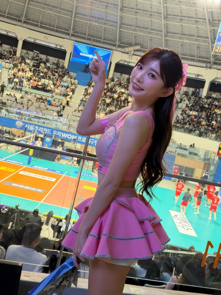 S 204398659 0 768x1024 1