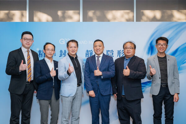 重量級醫師與品牌方同台分享觀點，張庭瑞資深經理(左起)、劉洋豪醫師、林孟羲醫師、趙桓履總經理、潘俊豪醫師、黃品富醫師分享專業觀察。圖/業者提供