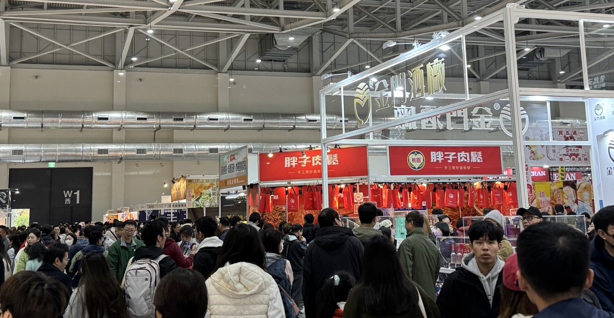 d4b63169 4118 49c9 91be f1541c45c611 177373191042700087106882308