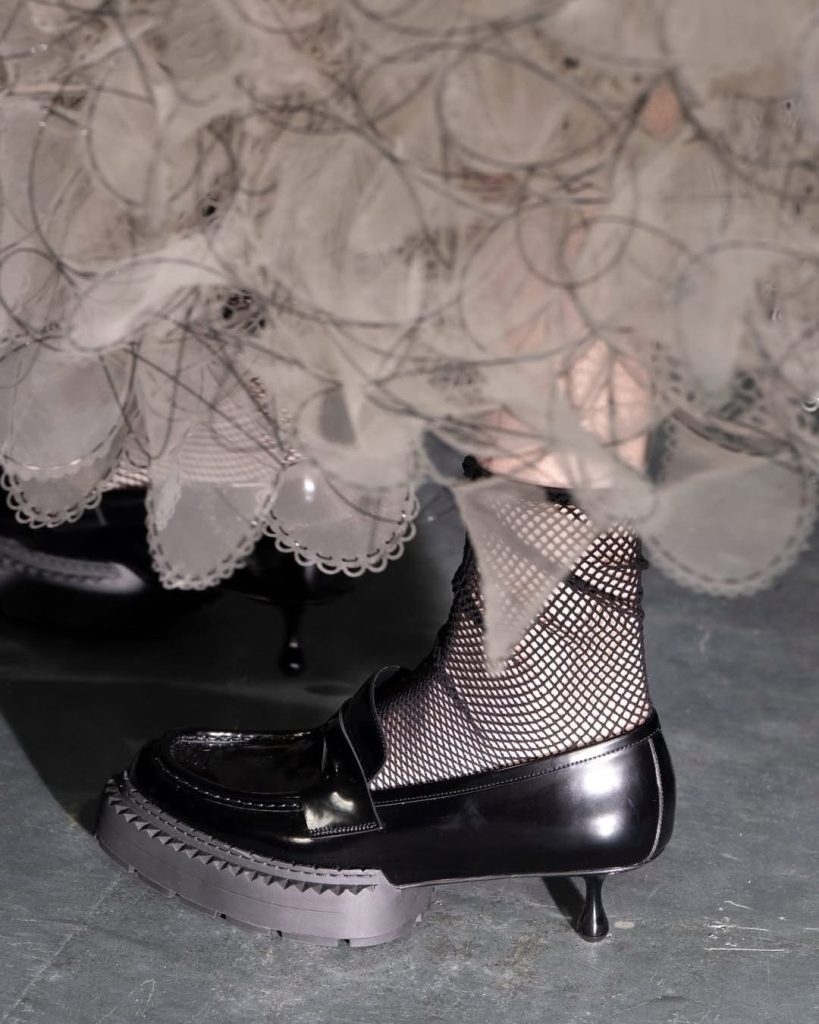 S 10797116 0 819x1024 1