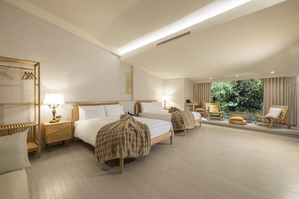 S 386654405 0 1024x683 1