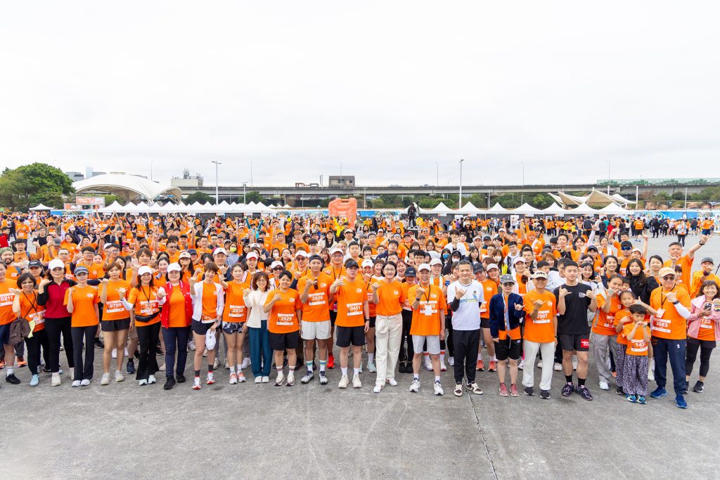 %E9%A6%96%E5%B1%86 Global 6K for Water %E6%AF%8F%E6%AD%A5%E9%83%BD%E6%98%AF%E5%AD%A9%E5%AD%90%E7%9A%84%E5%8F%96%E6%B0%B4%E8%B7%AF%E5%85%AC%E7%9B%8A%E8%B7%AF%E8%B7%91%E8%B6%85%E9%81%8E3000%E5%90%8D%E8%B7%91%E8%80%85%E5%8F%83%E8%88%87%E9%97%9C%E6%B3%A8%E5%85%A8%E7%90%83%E6%B0%B4%E8%B3%87%E6%BA%90%E8%AD%B0%E9%A1%8C%E5%8F%B0%E7%81%A3%E4%B8%96%E7%95%8C%E5%B1%95%E6%9C%9B%E6%9C%83%E6%8F%90%E4%BE%9B 1024x683 1