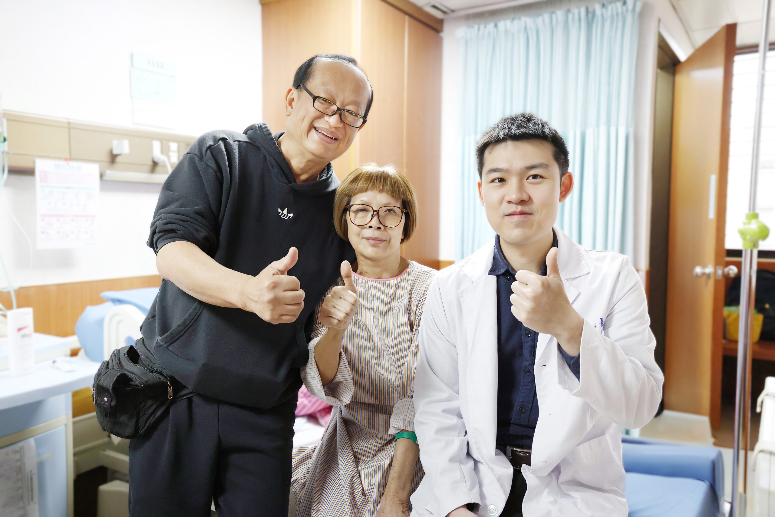 %E7%BE%85%E6%9D%B1%E5%8D%9A%E6%84%9B%E9%86%AB%E9%99%A2%E5%BF%83%E8%87%9F%E8%A1%80%E7%AE%A1%E5%A4%96%E7%A7%91%E9%84%A7%E7%A9%A9%E8%8E%8A%E9%86%AB%E5%B8%AB%E8%88%87%E9%86%AB%E7%99%82%E5%9C%98%E9%9A%8A%E6%88%90%E5%8A%9F%E7%BD%AE%E6%8F%9B%E9%80%99%E9%A1%86%E9%9A%A8%E6%99%82%E6%9C%83%E5%BC%95%E7%88%86%E7%9A%84%E4%B8%8D%E5%AE%9A%E6%99%82%E7%82%B8 scaled 1