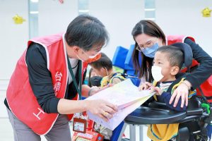 %E4%B8%BB%E7%AE%A1%E7%99%BC%E7%A6%AE%E7%89%A9 1 Fotor 300x200 1