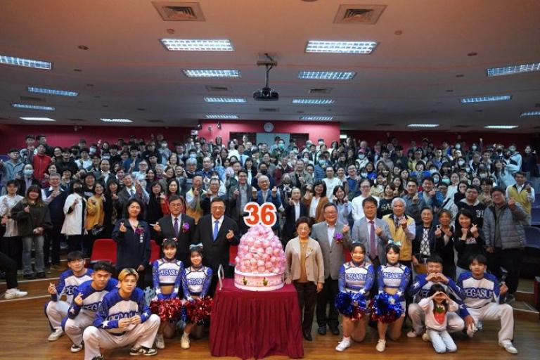 中華大學36週年校慶 華大紀念特輯承載華大精采篇章 4 20260327113931 ec2363fd