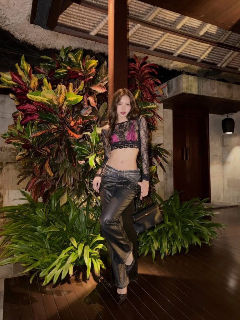 S 11526164 0 768x1024 1