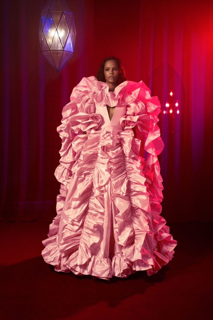 S 11780101 0 683x1024 1