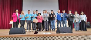 %E5%AD%9D%E6%83%85%E5%AE%B6%E5%BA%AD%E6%B1%9F%E5%9D%A4%E5%AE%97%E5%BC%B5%E7%A7%8B%E7%8E%89%E5%AE%B6%E5%BA%AD%E8%99%8E%E5%B0%BE%E9%8E%AE%E5%8C%97%E6%BA%AA%E7%A4%BE%E5%8D%80 300x135 1