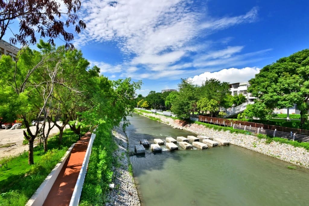 中市軟埤仔溪大翻轉　水岸花都工程囊括10座專業大獎