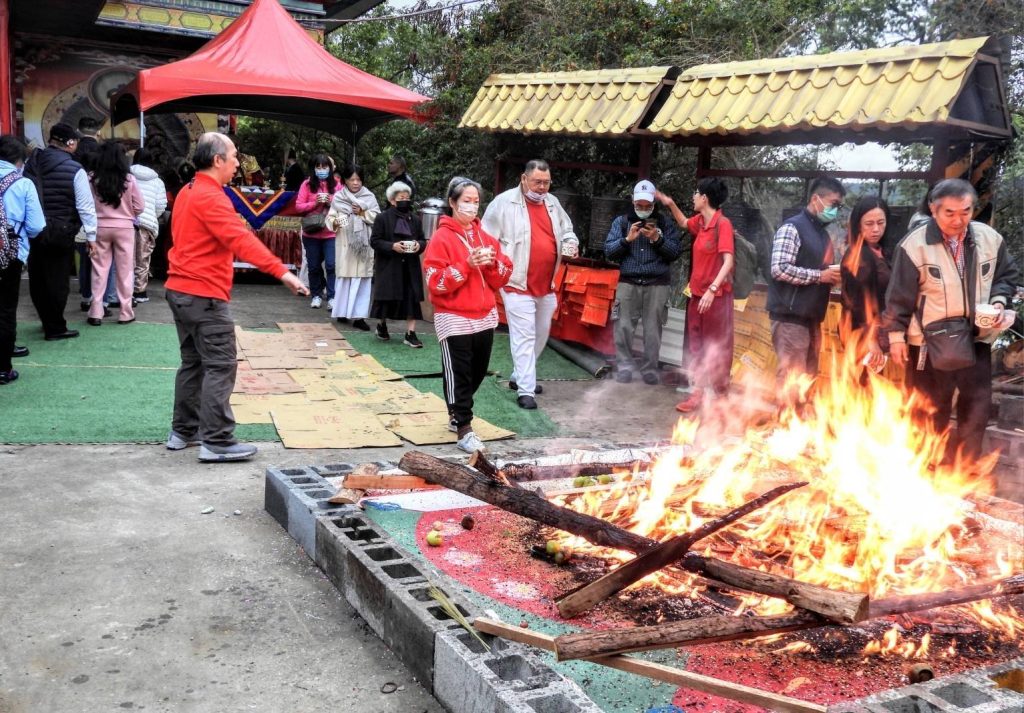 莫忘清明祭祖好時節4/4日至4/6日三天法會舉辦觀音聖誕慶典暨歡慶殊勝藏密壇城 9 1774991677921 1024x713 1