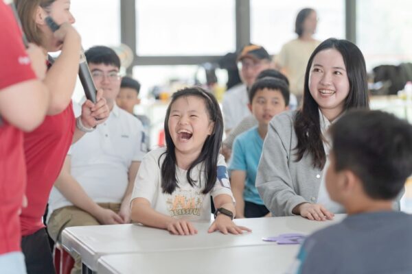 緯創軟體攜手台積電研發14埃米平台技術組織前進水源國小 科普培力瘋玩邏輯閘遊戲 6 20260401085747 33 600x400 1