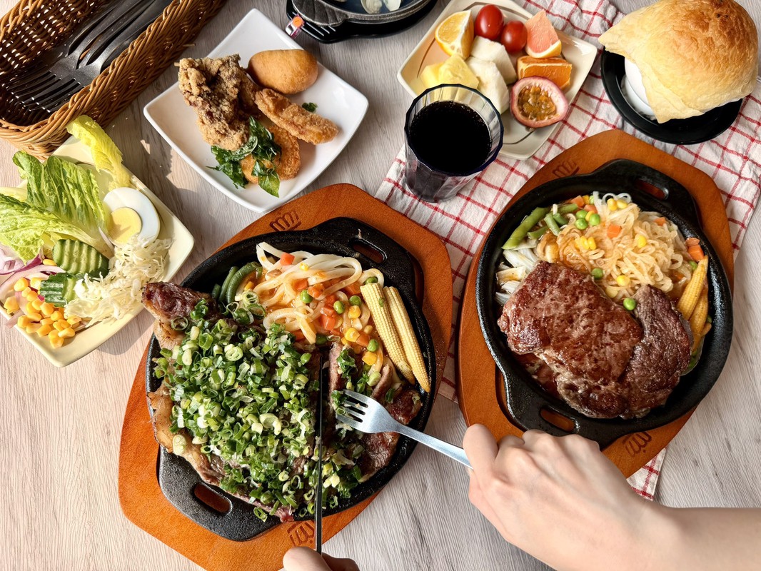 貴族世家 × 孫東寶 4月聯手出擊!「雙蔥大對決」火熱登場:青蔥、洋蔥營養雙響炮,鐵板牛排美味再進化 5 d2efff51 fa26 4b1c a4df 362c5453949e