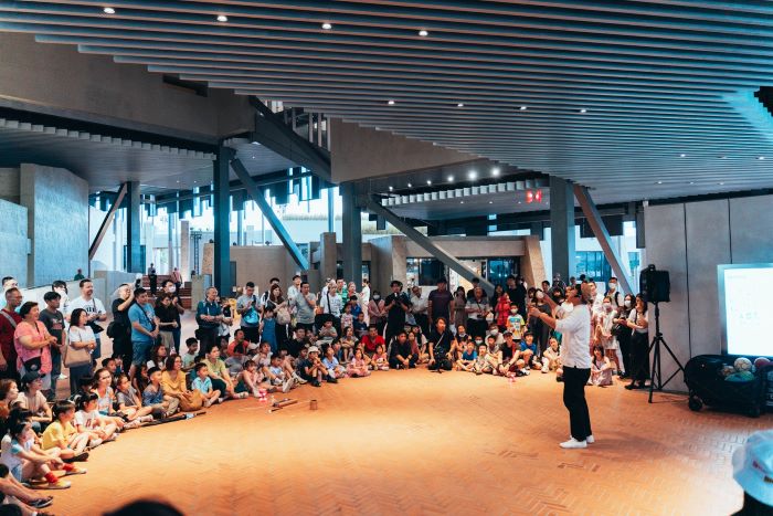 兒童節連假親子嘉年華 新北美術館馬戲魔術輪番登場 12 《圖說》活動集結魔術、小丑秀、特技與馬戲等多元內容,連續四天共12場次,打造適合親子共遊的藝術假期。〈文化局提供〉