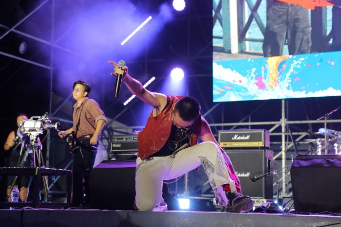 號召原創新聲首獎40萬 新北河海音樂季徵件開跑 5 《圖說》「獨立音樂大賞」最終前10強將站上河海音樂季貢寮場大舞臺進行決賽--圖為2025年資料照。〈觀旅局提供〉