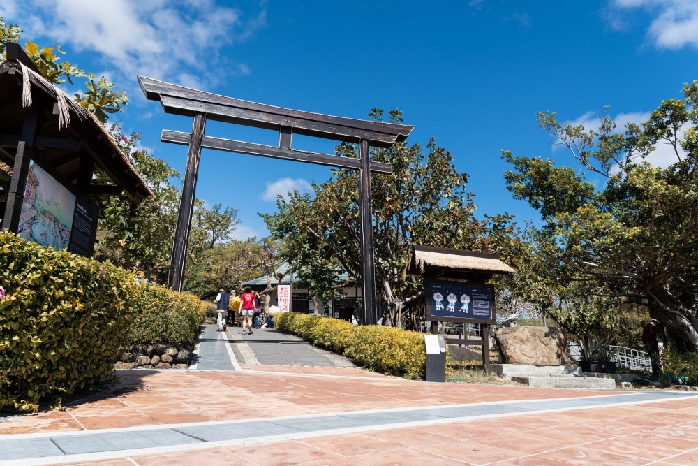 02%E8%B5%B0%E9%80%B2%E5%9B%9B%E9%87%8D%E6%BA%AA%E6%84%9F%E5%8F%97%E6%97%A5%E5%BC%8F%E6%BA%AB%E6%B3%89%E5%B0%8F%E9%8E%AE%E7%9A%84%E7%99%82%E7%99%92%E6%97%A5%E5%B8%B8