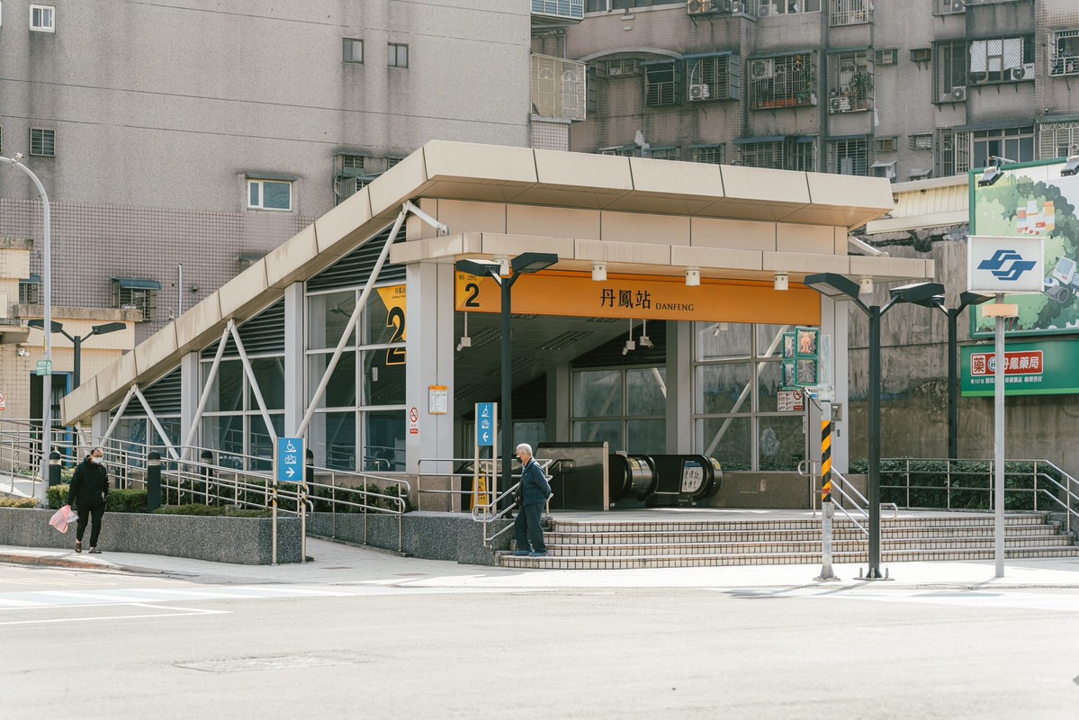 8aa37bda bcfd 45db b623 8a8a5c32eec5