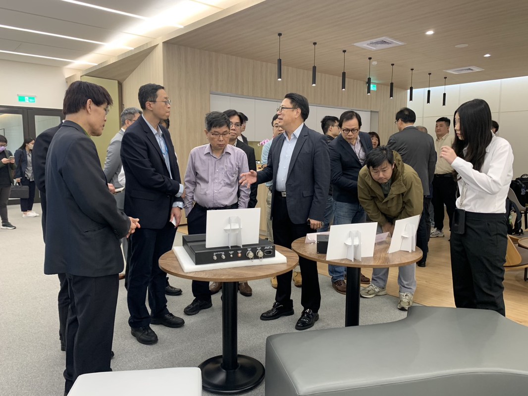 1bcbca24 8d89 45c5 9688 3af2831c224f 177513643057937892706732996