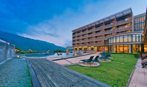 DSC8101 Fotor 300x179 1