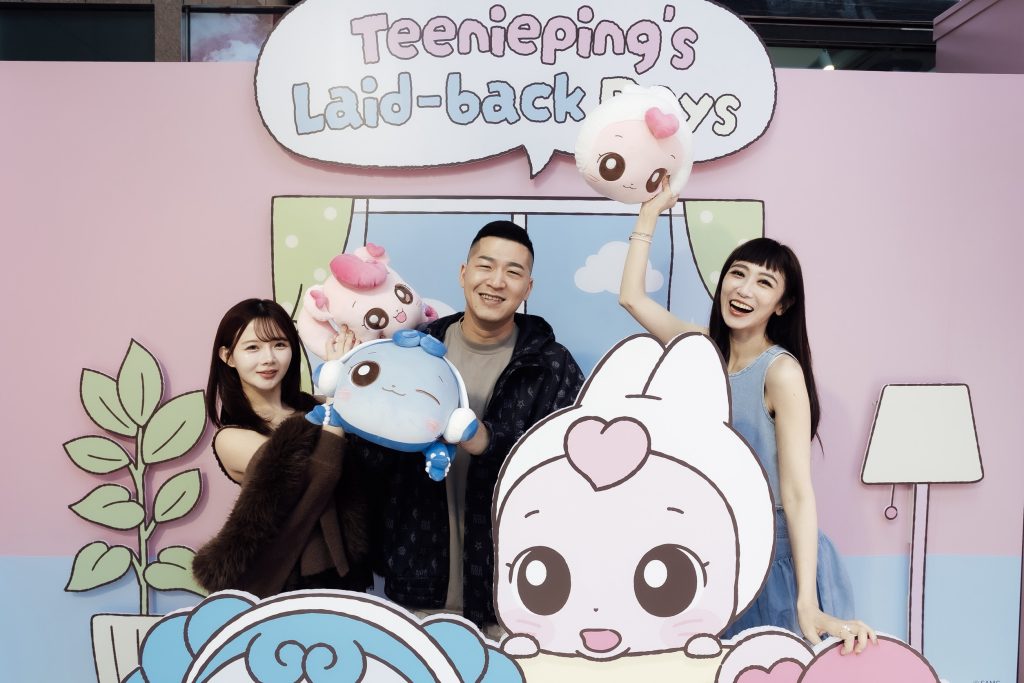 《奇妙萌可》新光三越信義打造期間限定「奇妙萌可 甜心生活樂園」 3 1775275143340 1024x683 1