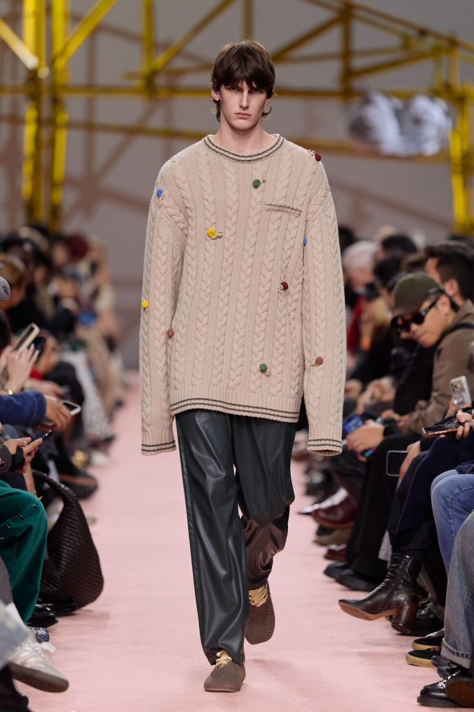 夢境與現實的雙重吸附:8ON8 2026 秋冬系列「Dual Adsorption」登陸上海 8 S 12009514 0 683x1024 1