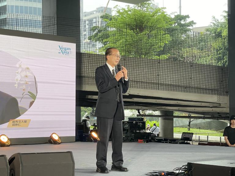 世界地球日「Vegan Asia 無肉市集」登場 彭啓明部長力挺蔬食永續行動 19 20260404215137 a5ad3397