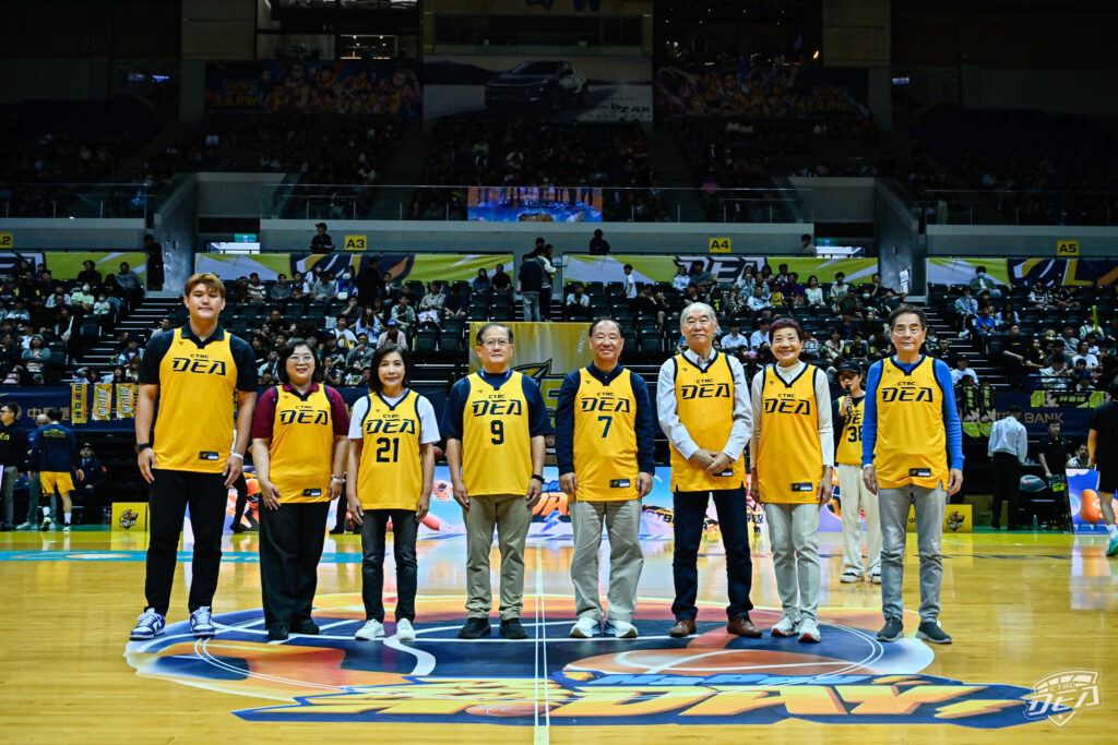 中信特攻攜手籃球名人堂! 理事長葛永光開球傳承籃球精神 4 S 46833673 1024x683 1