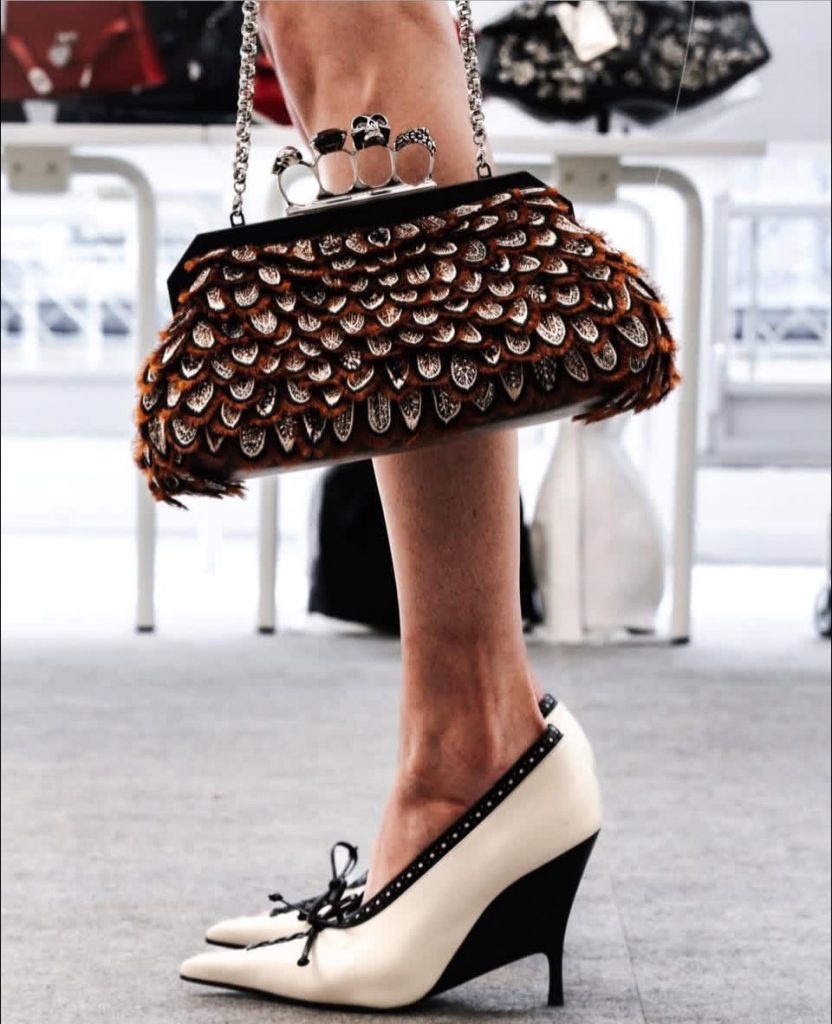 McQueenAW2600004 832x1024 1