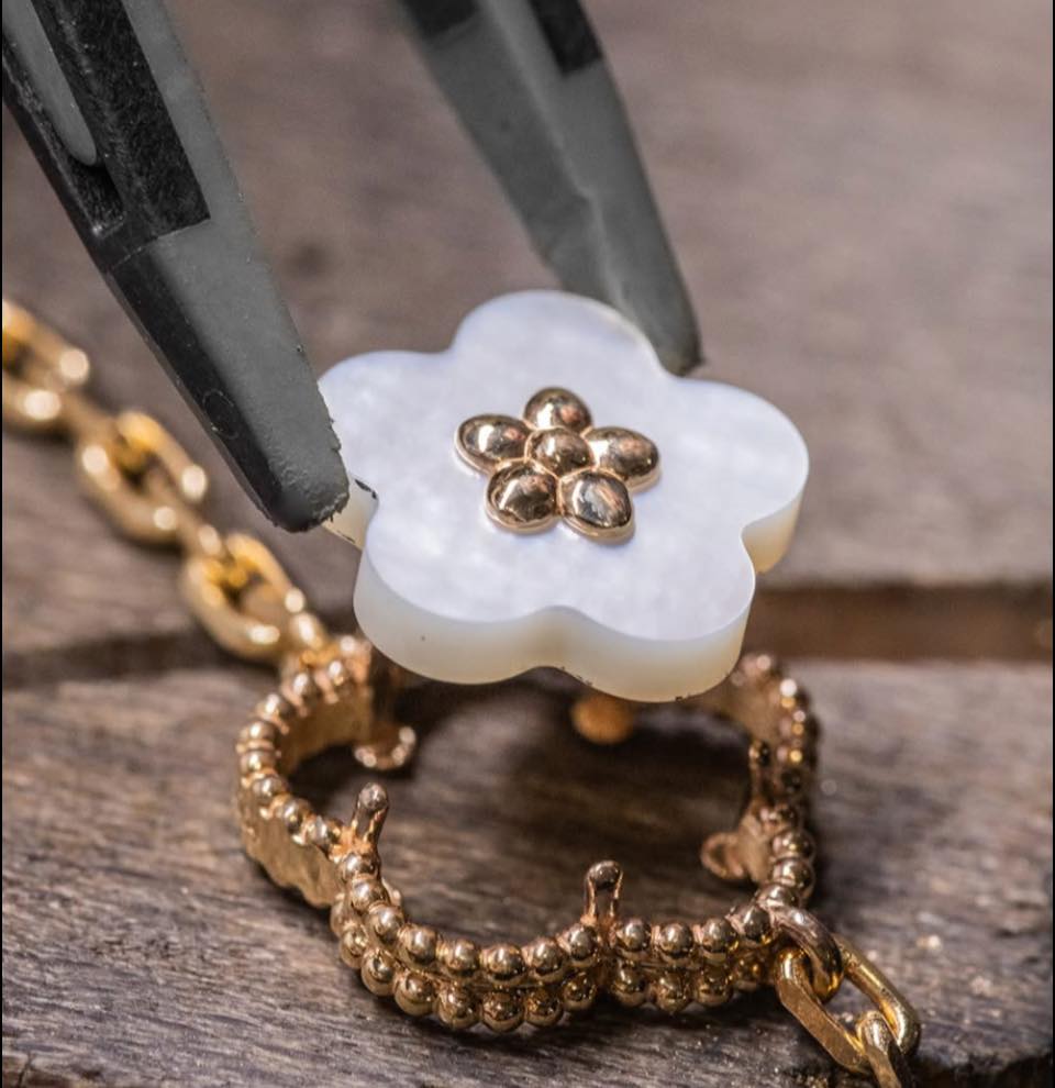 Van Cleef Arpels %E4%BB%A5 Lucky Spring00002