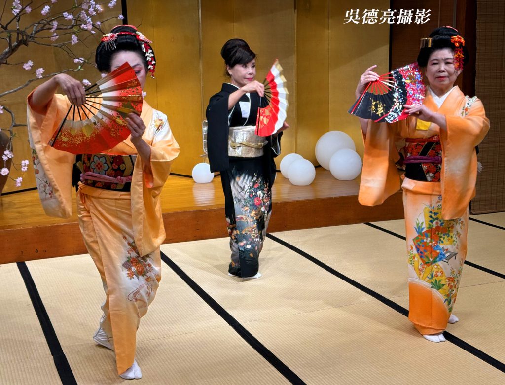 %E7%BE%8E%E9%BA%97%E5%92%8C%E6%9C%8D%E6%97%A5%E8%88%9E%E5%AD%B8%E8%8B%91%E6%B7%B1%E8%80%95%E5%8F%B0%E7%81%A317%E5%B9%B400018 1024x781 1