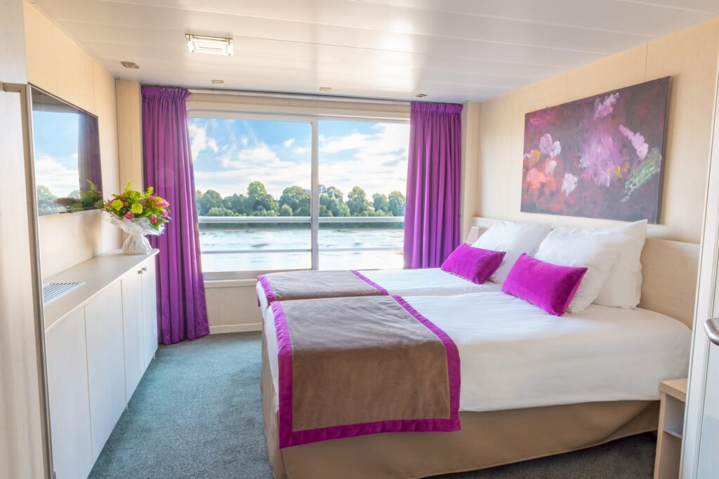 S 241819681 0 1024x683 1