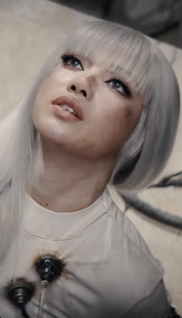 S 13033493 0 585x1024 1