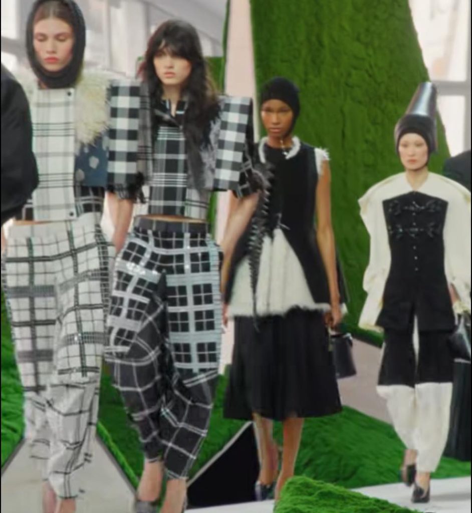 LV%E6%B7%B7%E8%A1%80%E6%9C%AA%E4%BE%86%E6%B0%91%E4%BF%97%E9%A2%A800002 942x1024 1