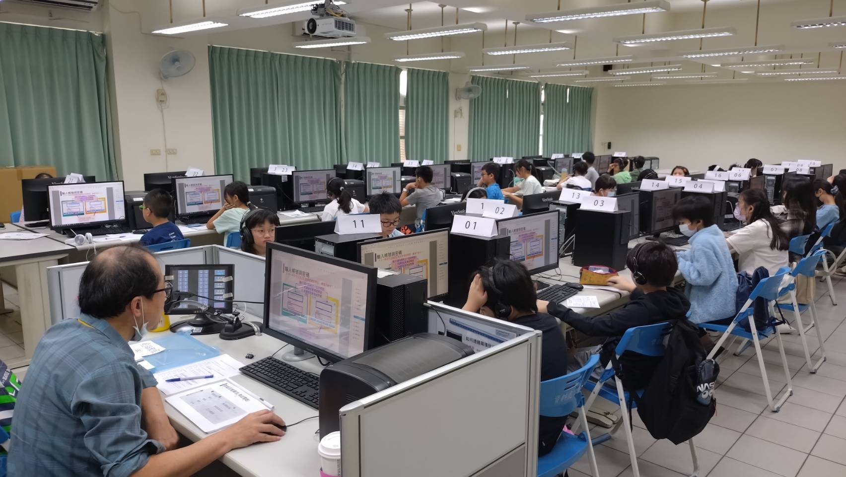 04E4B8ADE5B882E88BB1E69687E88F81E88BB1E79B83E6AF94E8B3BDE5AFA6E6B381