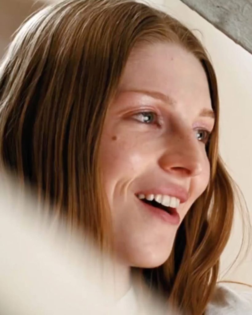 S 13344771 0 819x1024 1