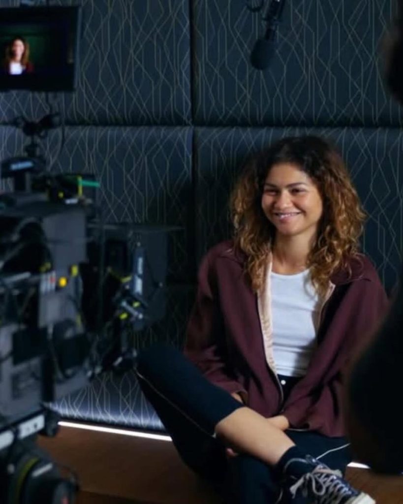 S 13344772 0 819x1024 1