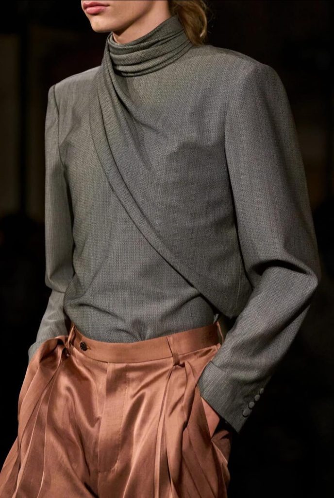 Valentino00003 688x1024 1