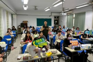 基警深入校園推動反詐宣導 提升學生識詐能力 7 MEITU 20260415 171749325 300x200 1