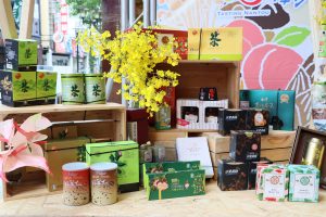 犒賞媽媽、寵愛自己 新竹大遠百「媽咪我愛你」檔期4/16-5/11火力全開搶送禮囤貨商機 12 26 1 300x200 1