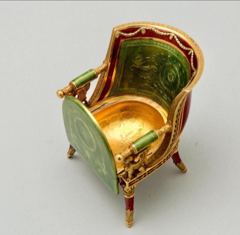 《微型黃金》 藏在黃金座椅下的甜蜜機關 6 %E9%BB%83%E9%87%91%E7%B3%96%E6%9E%9C%E7%9B%9200007