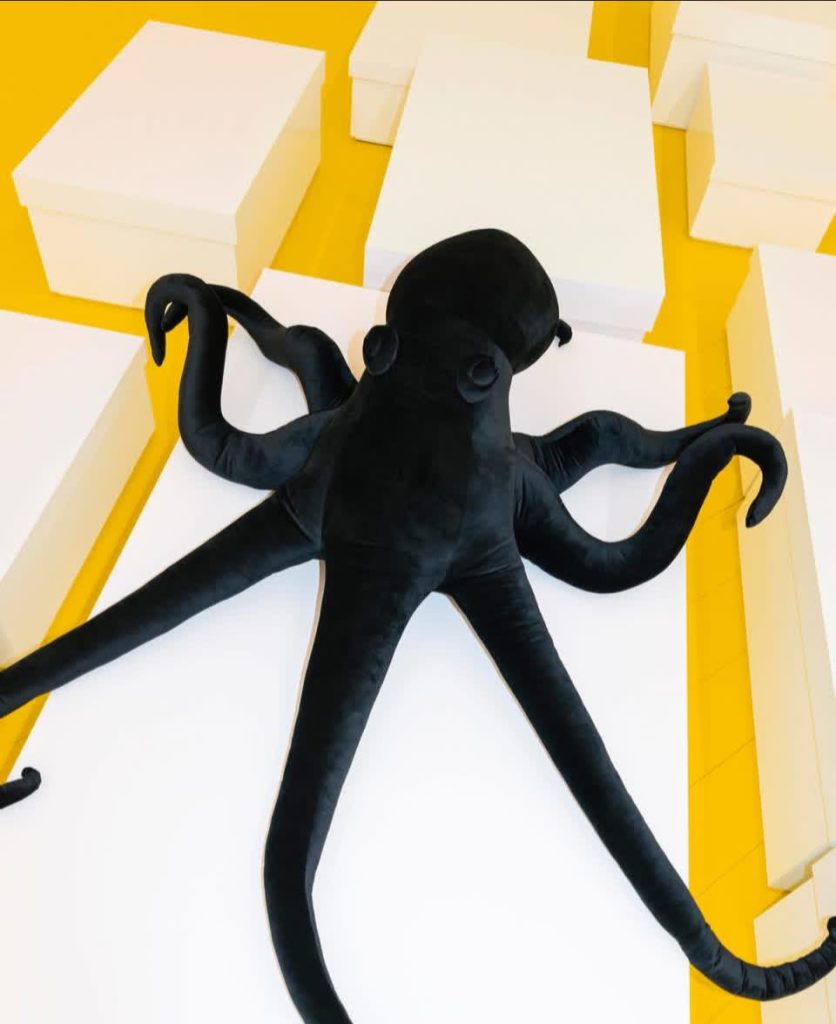 2026Loewe%E7%9A%84%E5%96%AE%E6%8F%90%E6%8A%8A%E5%8C%8500008 836x1024 1