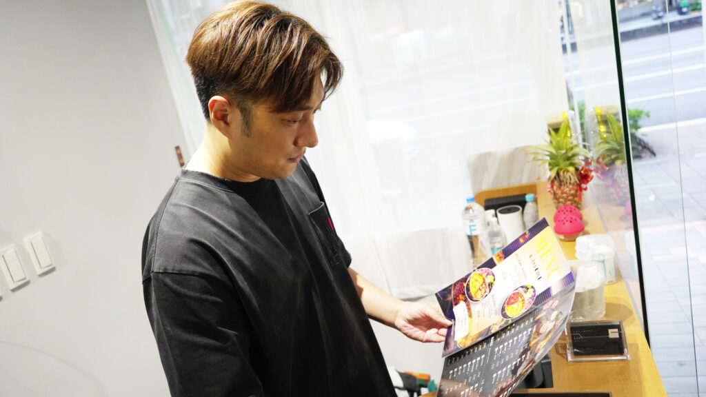 澳門爆紅「可以喝的麻辣鍋」登台! 寬二代首創新派水湯文化,挑戰台灣火鍋市場! 14 DSC06220a 0 1024x576 1