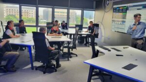 %E4%B8%89 15 300x169 1