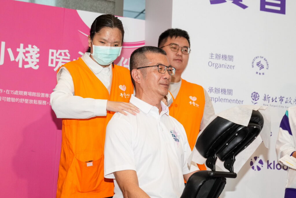 115%E5%85%A8%E9%9A%9C%E9%81%8B%E5%9C%A815%E8%99%95%E7%AB%B6%E8%B3%BD%E5%A0%B4%E9%A4%A8%E8%A8%AD%E7%BD%AE%E6%8C%89%E6%91%A9%E5%B0%8F%E6%A3%A7%E6%8F%90%E4%BE%9B%E9%81%B8%E6%89%8B%E5%BF%97%E5%B7%A5%E5%8F%8A%E5%B7%A5%E4%BD%9C%E4%BA%BA%E5%93%A1%E7%B4%93%E5%A3%93%E6%8C%89%E6%91%A9%E6%9C%8D%E5%8B%99 1 1024x683 1